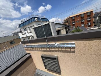 3F屋根上⁉️室外機設置⁉️東京都大田区にてルームエアコン設置依頼を頂き施工させて頂きました‼️